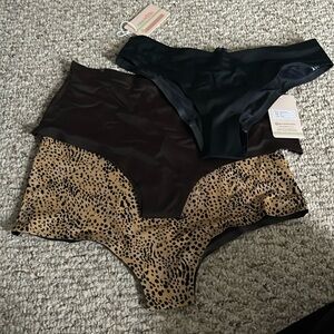 One with size M swim bottom